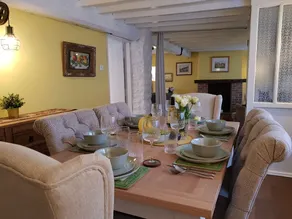 Cruck Cottage - Gorgeous 300 Year Old Cottage Mins from North Yorkshire Moors, Steam Trains and Picturesque Pickering - Room