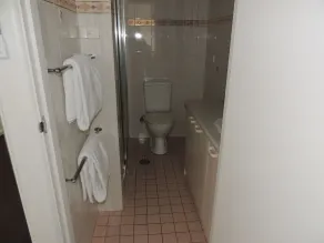 Comfort Inn Premier - Bathroom