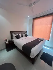 SS Hotel - Room