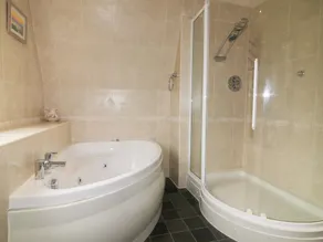 Lodge 22, Bodmin Holiday Park, Cornwall - Badrum