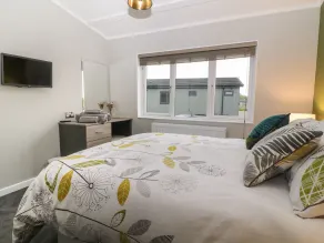 Lily - Room