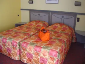 Garden's Hotel - Quarto