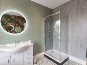 3 Auborough Street - Bathroom