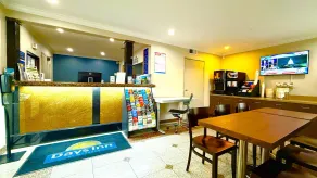 Days Inn by Wyndham Los Angeles LAX South Bay Beach City LA - Réception