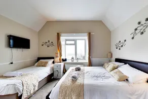 Robin Hill Heritage Guest House - Room