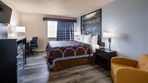 Super 8 by Wyndham Neillsville WI - Habitación