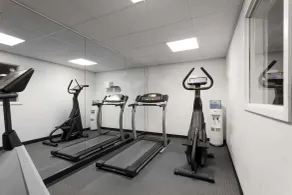 Ramada by Wyndham SeaTac Airport North - Fitness facility