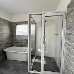The Baroness - Bathroom