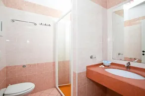 Hotel Adria Beach Club - Badezimmer