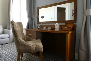 The Castle Tavern Pub & Guest Rooms - Room