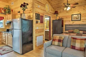 Cozy Heber Springs Cabin w/ Deck & Dock! - Interiør