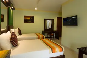 Oak Ray Serene Garden Hotel - Rum