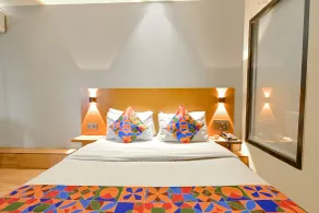 FabHotel Penthouse - A K Dev Road - Habitación