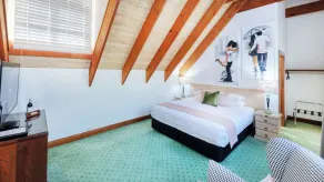 Mt Tamborine Stonehaven Manor - Zimmer
