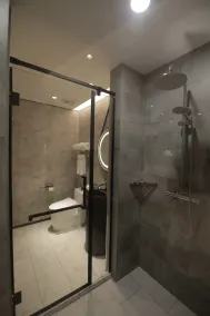 LOTUS BLU HOTEL Naga - Bathroom