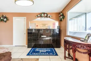 Rodeway Inn Prattville I-65 - Lobby