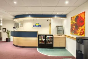 Days Inn Hotel Fleet - Vestíbulo