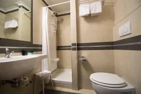 Quality Hotel Nova Domus - Badezimmer