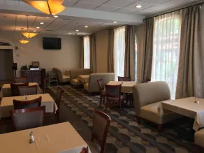 Wyndham Garden Grand Rapids Airport - Restaurant
