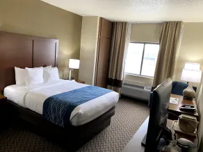 Comfort Inn Near Kokomo Speedway - Chambre