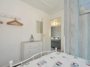 13 Hillside - Rom