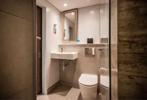 StayEasy Maputo - Bathroom
