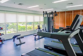 Nice and Elegant Studio near Campus at Pacific Garden Alam Sutera Apartment By Travelio - Gimnasio