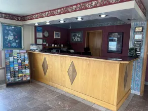 Red Carpet Inn Medford - Reception