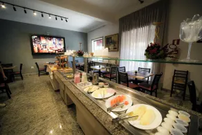 Hotel Euro Suíte Poços de Caldas By Nacional Inn - Restaurant