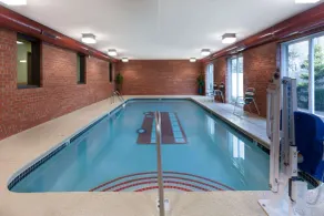 Baymont by Wyndham Midland - Piscine