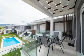 Perla Azure Residence Ofrynio - Basseng