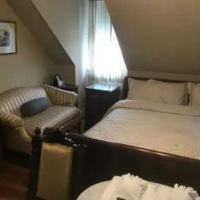 Edgewood Manor Inn Bed and Breakfast - Habitación