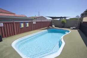 Horsham Country City Motor Inn - Outdoor pool