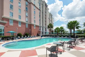 Hampton Inn & Suites Orlando Airport @ Gateway Village - Piscine