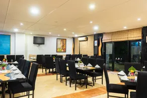 Country Inn Nature Resort Bhimtal - Restaurant