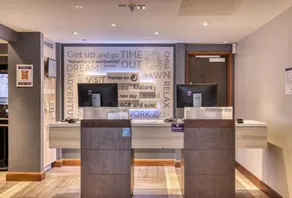 Premier Inn London Gatwick South - Reception
