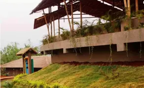 Bamboo and Bricks Resorts - Restaurant
