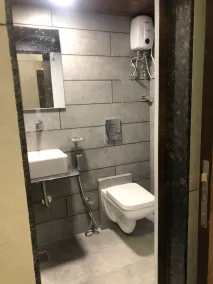 Hotel Rooms Dadar near Station - Bathroom