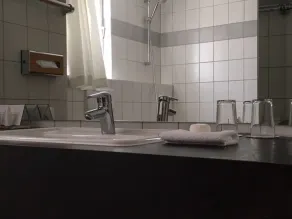 Das Goldene Lamm Aalen - Bathroom