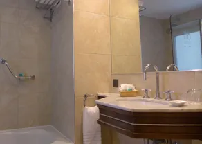 Neuquén Tower Hotel - Bathroom