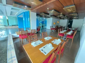 Atlantic Garden Hotel - Restaurant
