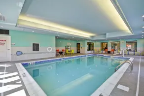 Home2 Suites by Hilton Evansville - Piscina