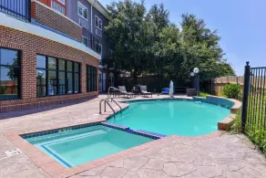 Holiday Inn Express Hotel & Suites Elgin by IHG - Pool