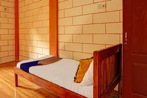 OYO Life 92568 Penginapan Joglo Syariah - Room