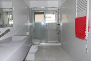 Carcavelos Surf Hostel - Salle de bain