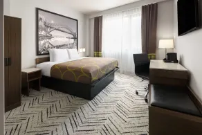 Super 8 by Wyndham Bronx Near Stadium - Room