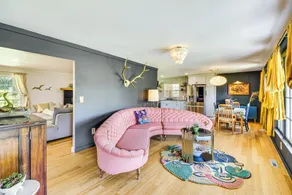 5 Mi to Lake Keowee: Stylish Salem Home w/ Yard! - Interiør