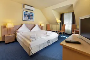 Tryp by Wyndham Luebeck Aquamarin - Room