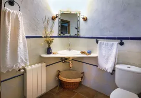 Romantic house for 2 or 4 people with jacuzzi - Casa de banho