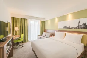 Hampton by Hilton Stuttgart City Centre - Room